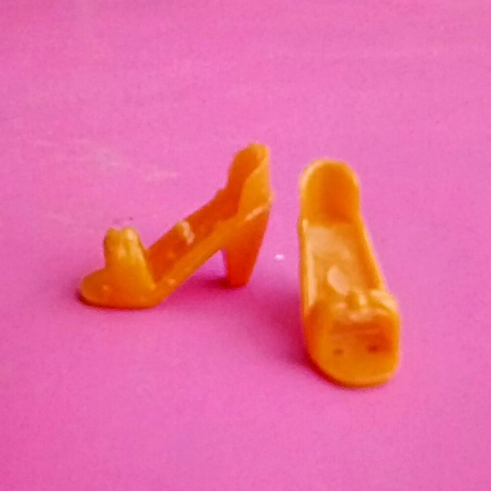 Barbie doll vintage Orange bow heels